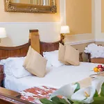 Bristol Palace Отель