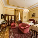 Отель Bristol Palace