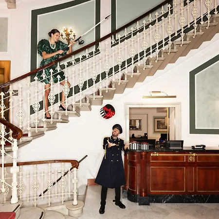 Bristol Palace Ξενοδοχείο 5*