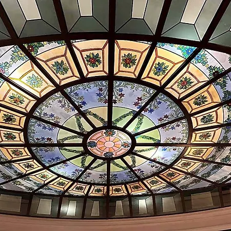 Ξενοδοχείο Bristol Palace 5*