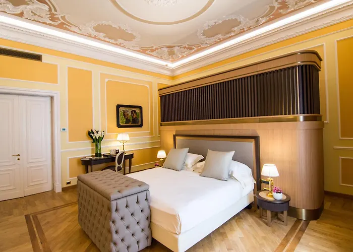 Bristol Palace מלון 5*