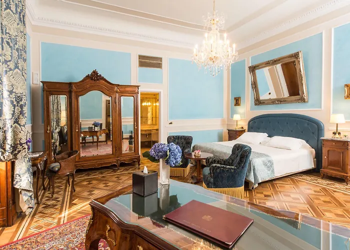 מלון Bristol Palace 5*