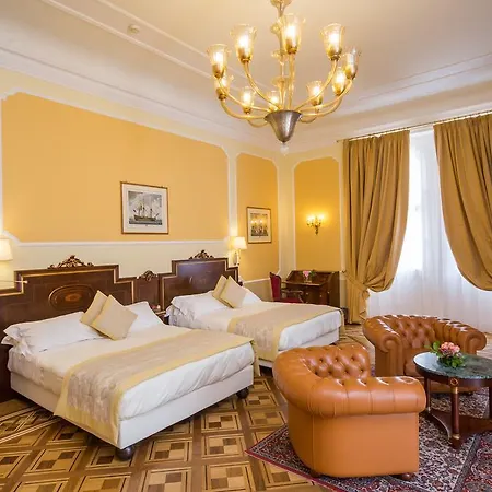 Отель Bristol Palace