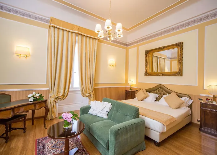 Hotell Bristol Palace