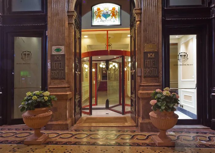 Hotell Bristol Palace